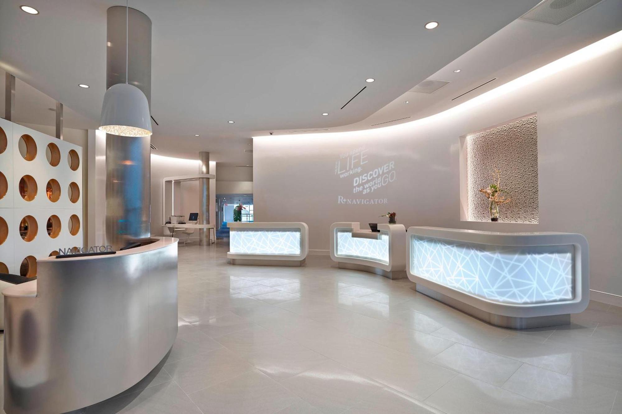 Renaissance Edmonton Airport Hotel Nisku Bagian luar foto