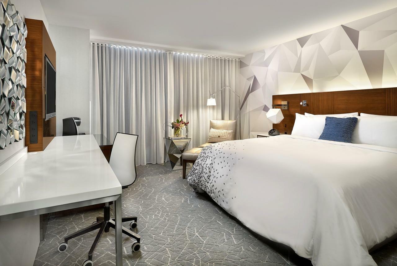 Renaissance Edmonton Airport Hotel Nisku Bagian luar foto