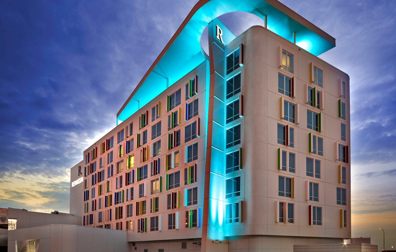 Renaissance Edmonton Airport Hotel Nisku Bagian luar foto